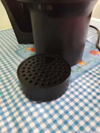 Cafetera Nespresso Vertuo Roja