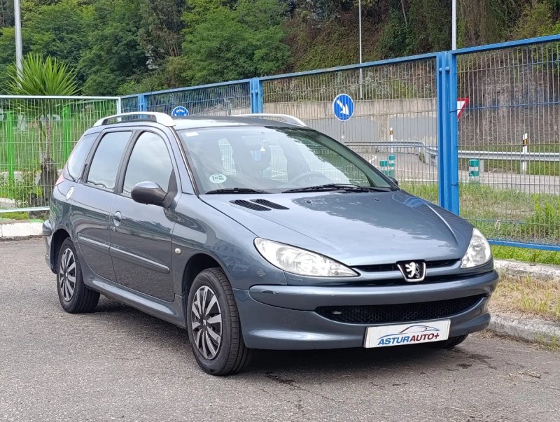 Peugeot 206 2006 - foto 1