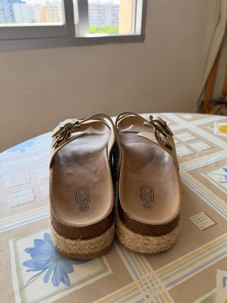 Sandalias plataforma mujer beige
