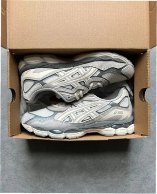 Asics Gel-NYC Beige/Gris Talla 45