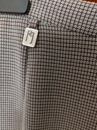 Falda tubo marrón y gris