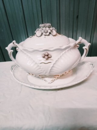 Juego de cerámica blanco con flores