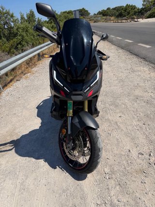 Honda X ADV 750 Negra/Roja