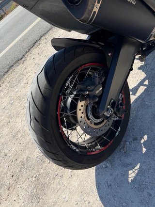 Honda X ADV 750 Negra/Roja