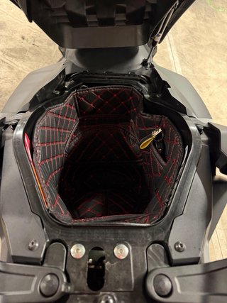 Honda X ADV 750 Negra/Roja