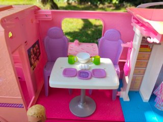 Autocaravana Barbie Rosa