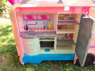 Autocaravana Barbie Rosa