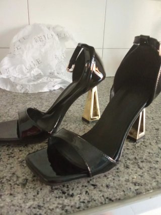 Zapatos de tacón negros
