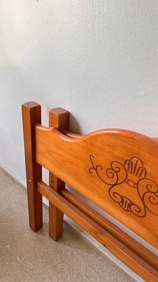 Cama de madera