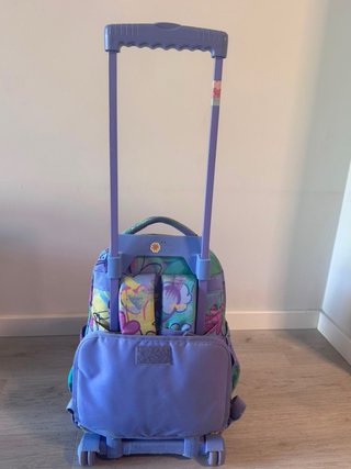 Mochila Totto con ruedas y estampado floral