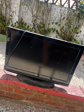 Televisión OKI Negra