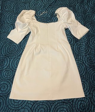 Vestido Zara blanco manga abullonada