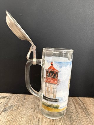 Jarra de cristal con tapa de metal