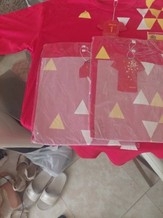 Camiseta España XL Triángulos Roja