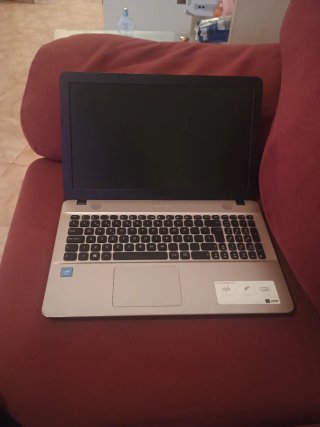Portátil Asus Vivobook Max Plata