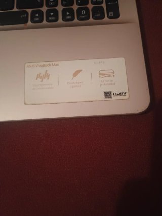 Portátil Asus Vivobook Max Plata