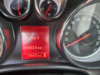 Opel Astra 2012