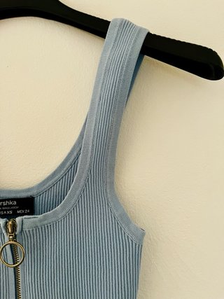 Top canalé con cremallera Bershka Talla XS