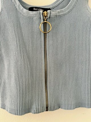 Top canalé con cremallera Bershka Talla XS