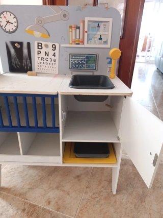 Centro médico de juguete