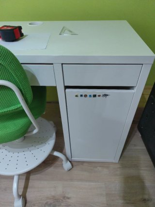 Escritorio y Silla regulable Ikea para niños