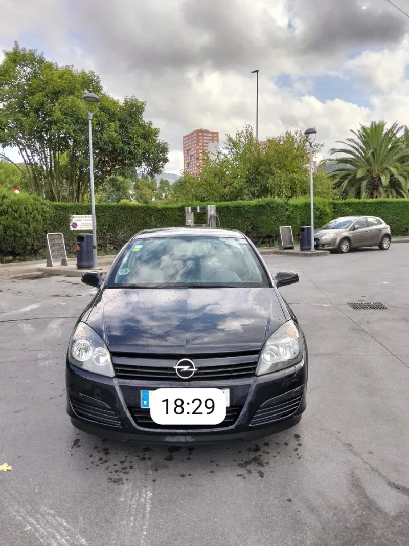 Opel Astra 2005 - foto 1