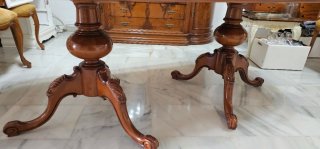 Mesa de comedor clásica madera y cristal y sillas