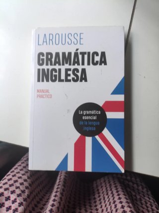 Vocabulario básico de inglés. Larousse