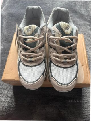 Asics Gel-NYC gris-beige Talla 42.5