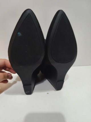 Botines de cuña negros con cremallera