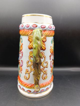 Jarra de porcelana italiana estilo Capodimonte