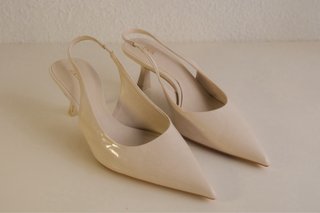 Zapatos Zara Talla 37 Beige Tacón Slingback