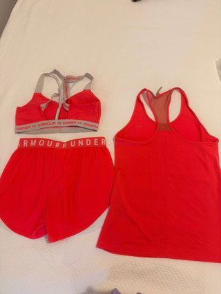 Set sportivo Under Armour rosso