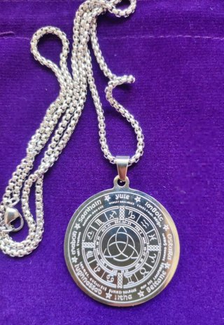 Colgante Rueda del Año Wicca