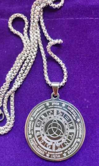 Colgante Rueda del Año Wicca
