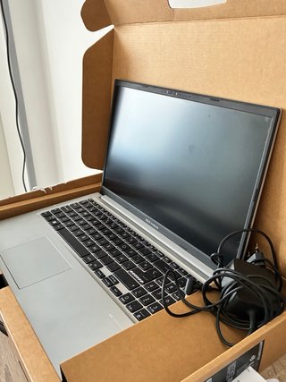 ASUS Vivobook 15 Ryzen 7 16GB 1TB SSD Vendo ASUS V
