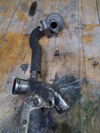 Válvula EGR Ford Mondeo 2.0 Diésel MK3 con Tubo