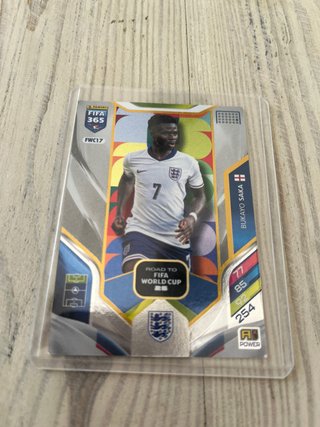 Carta Panini FIFA 365 Bukayo Saka FWC17