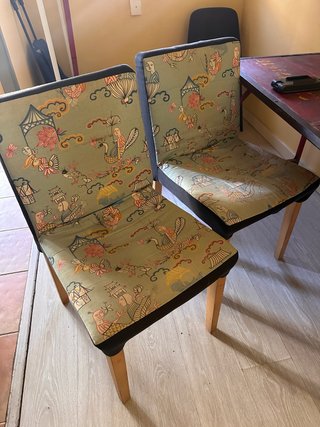 2 Sillas de Comedor con Cojín Estampado