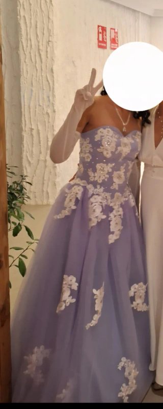 Vestido de 15 años púrpura y blanco