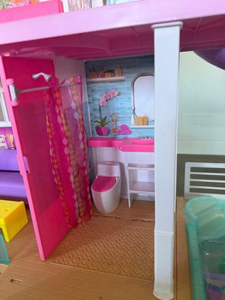 Mansión Barbie con tobogán y piscina