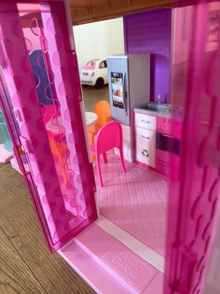 Mansión Barbie con tobogán y piscina