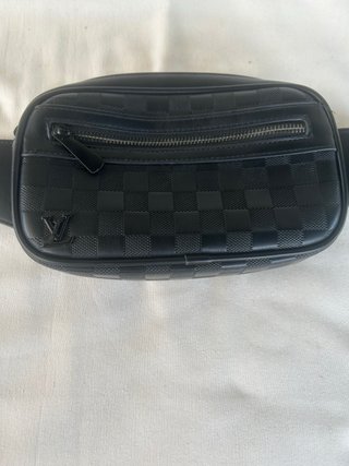Riñonera Louis Vuitton Negra