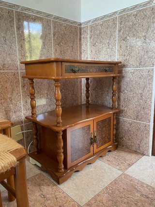 Mueble auxiliar madera clásico