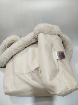 Bolso de pelo beige