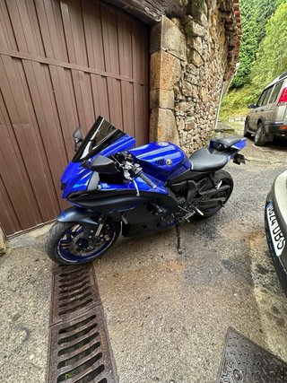 Yamaha R7 2024 sportbike