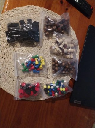Juego de mesa de madera 4 en 1