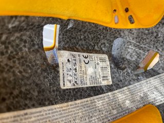 Casco infantil amarillo 48-52 cm