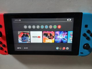 Nintendo Switch + 8 Juegos + 3 juegos de GTA=60€