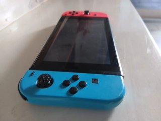 Nintendo Switch + 8 Juegos + 3 juegos de GTA=60€